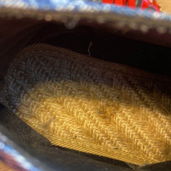 Handmade brocade/embroidered slipon burlap booties - Picture 15 of 16